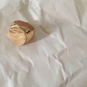 gold signet ring